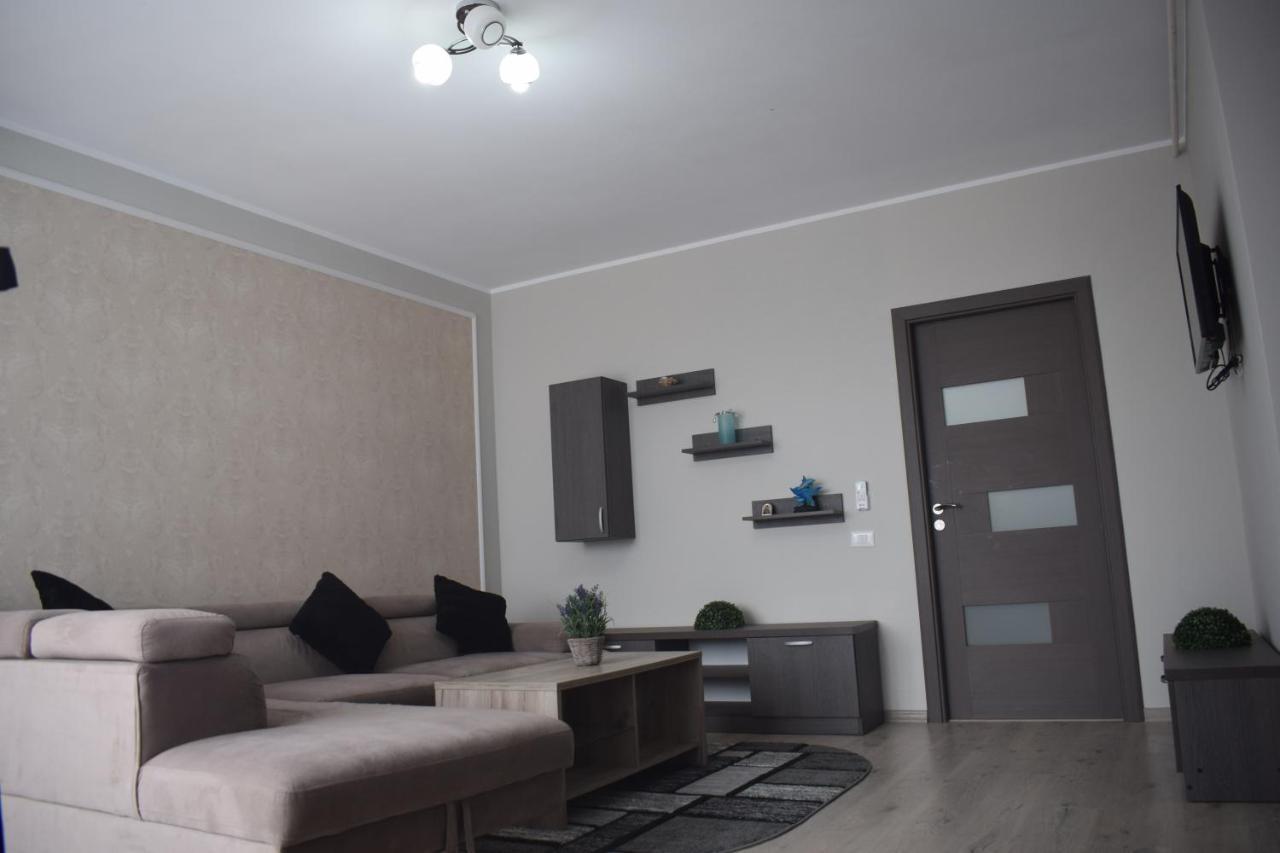 Aquazure Studio Residence Navodari Exterior photo
