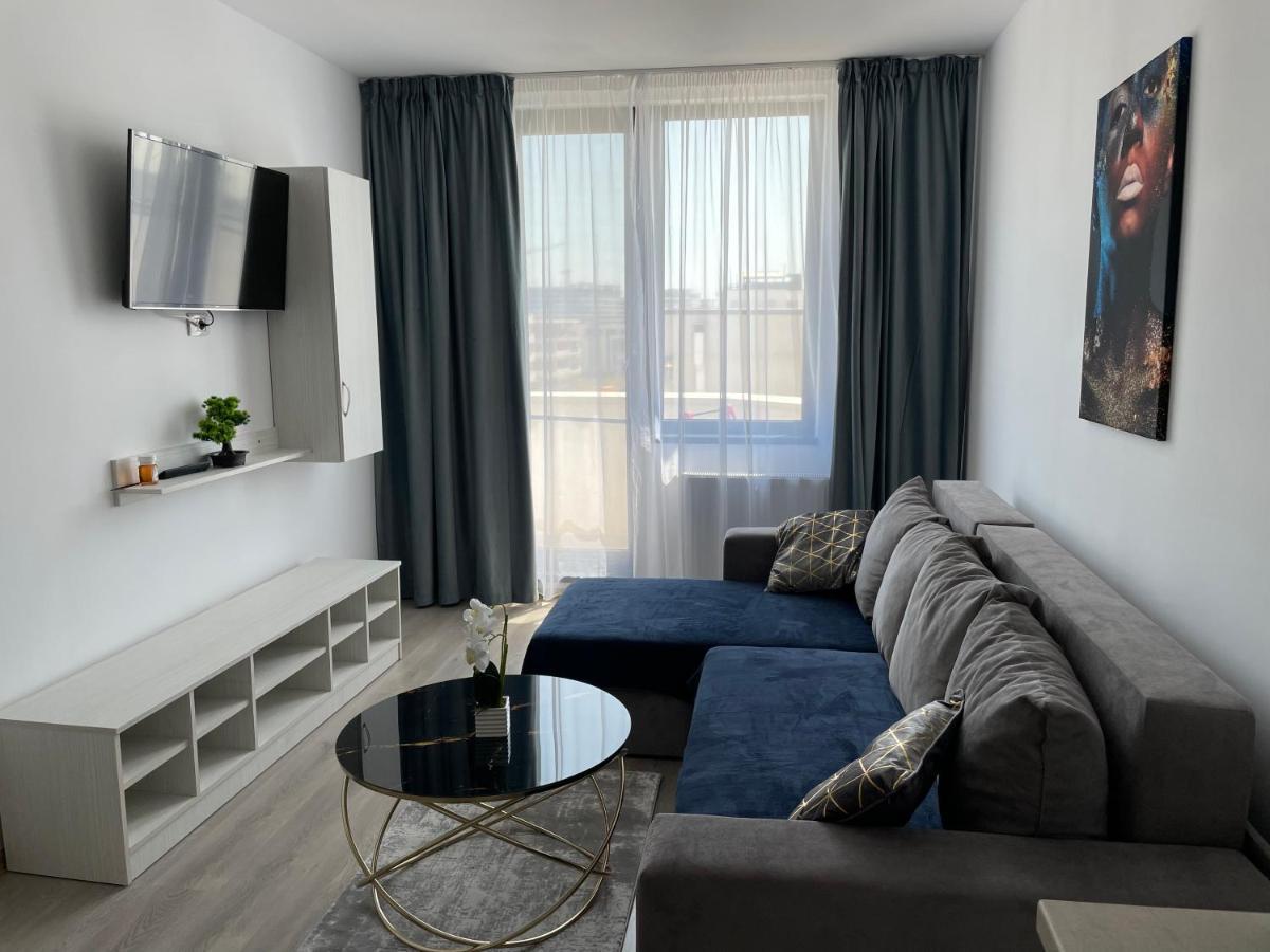 Aquazure Studio Residence Navodari Exterior photo