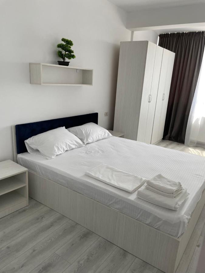 Aquazure Studio Residence Navodari Exterior photo
